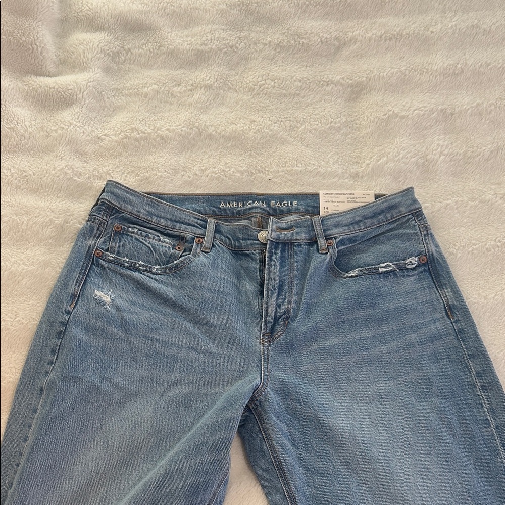 American Eagle Outfitters Light Blue Boyfriend Jeans